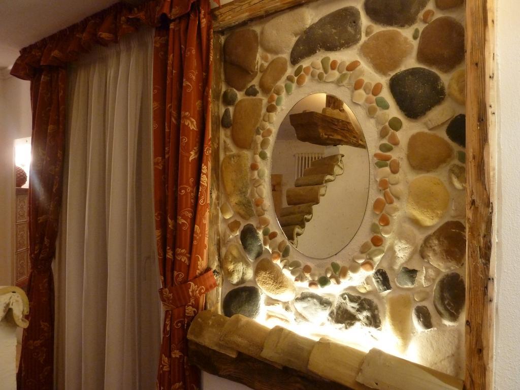 Hotel Ancora Кастелло-ди-Фьемме Номер фото