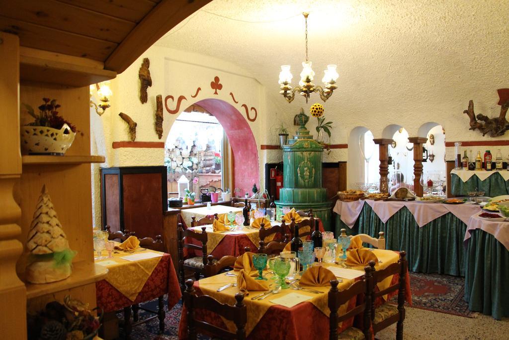 Hotel Ancora Кастелло-ди-Фьемме Экстерьер фото