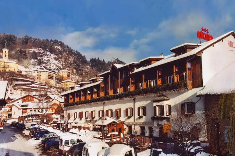 Hotel Ancora Кастелло-ди-Фьемме Экстерьер фото