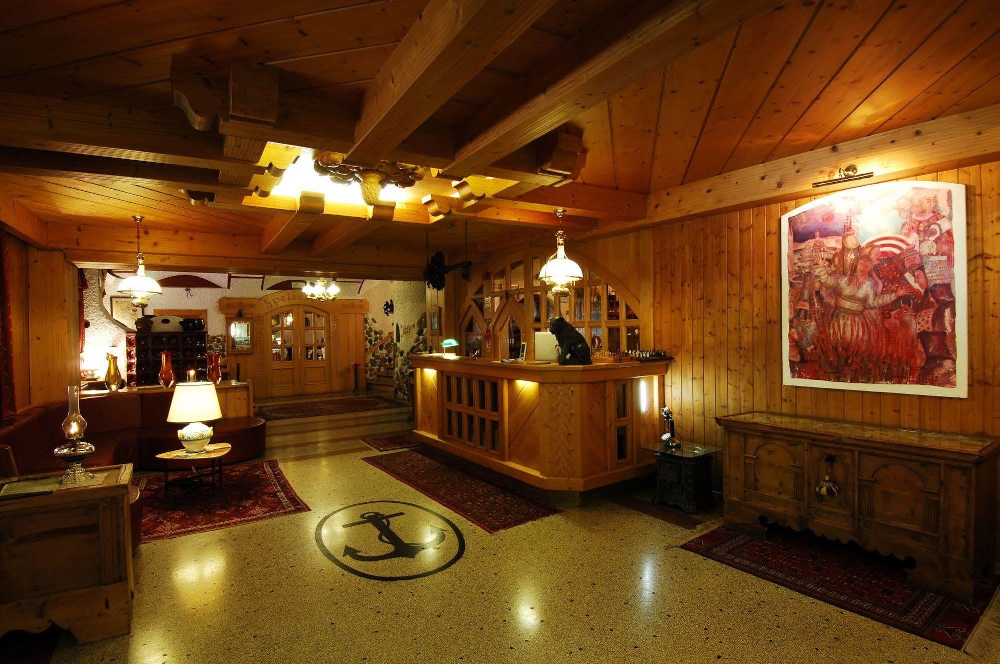 Hotel Ancora Кастелло-ди-Фьемме Экстерьер фото