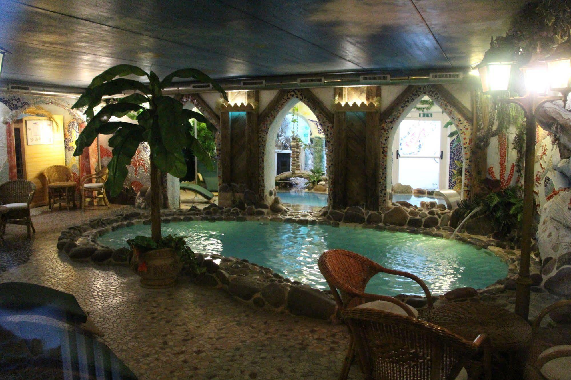 Hotel Ancora Кастелло-ди-Фьемме Экстерьер фото
